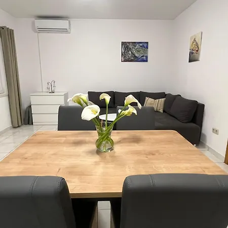 Krsticevic * Metković