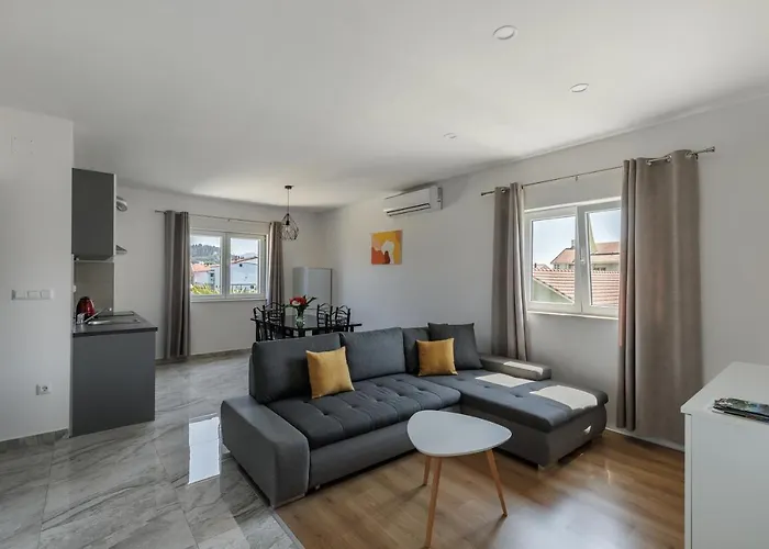 Krsticevic Апартаменты *